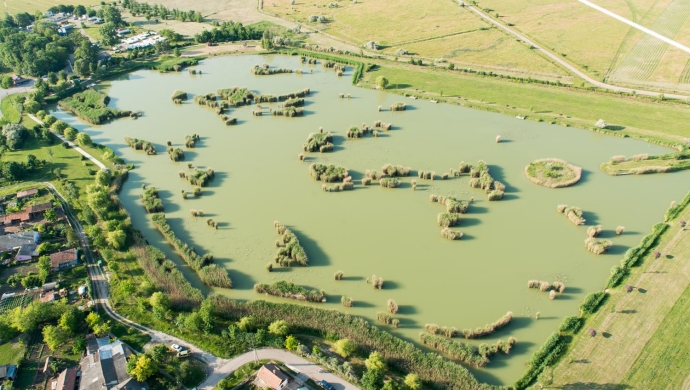 Nádasparti Ingatlanpark
